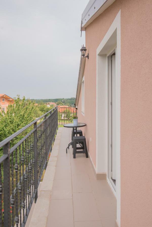 Middle Istra Lägenhet Pazin Exteriör bild